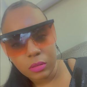 Meet your Posher, Shaquita